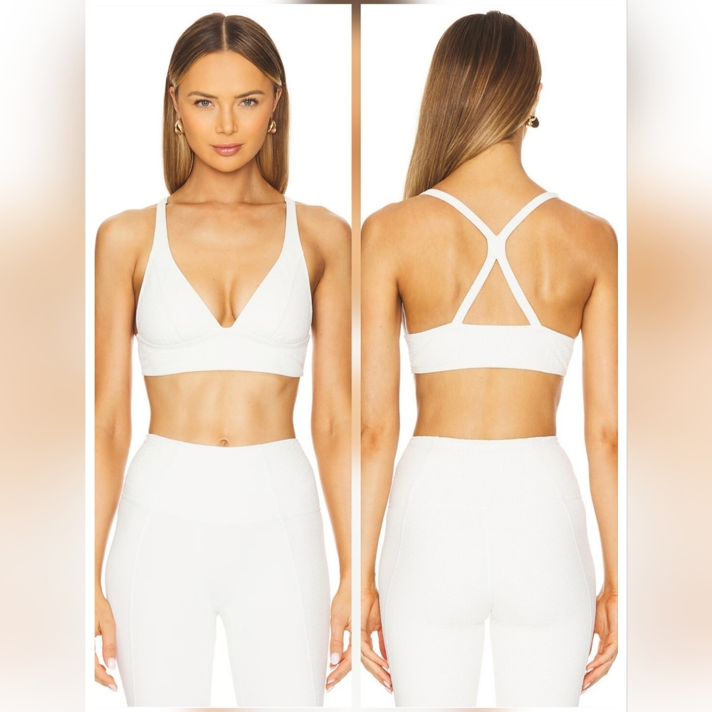 NWT- GIGI C Marissa Sports Bra Top in White Sz M